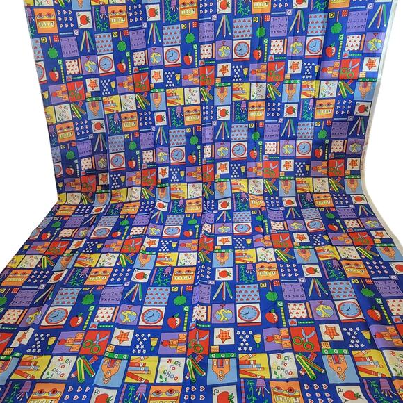 Cotton Fabric Back to School Books Pencils Clocks Apples 63x42 Logantex - Picture 2 of 10